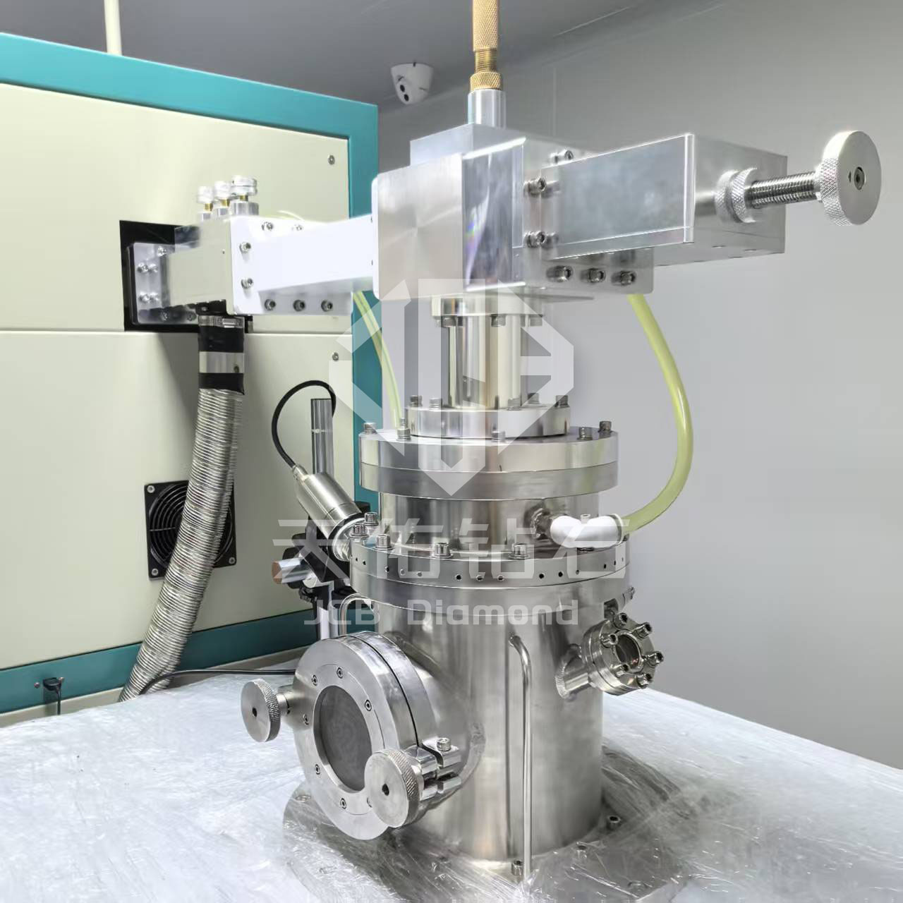 Оборудование MPCVD мощностью 6 кВт для микроволновой плазменно-химической парофазной депозиции (MPCVD) предназначено для выращивания алмазов оптического и электронного качества.