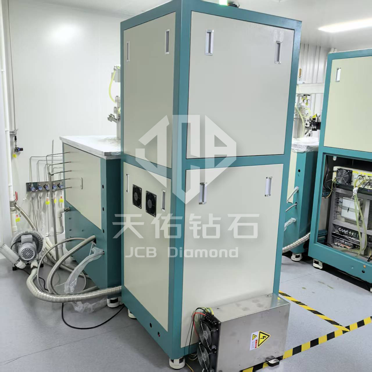 Оборудование MPCVD мощностью 6 кВт для микроволновой плазменно-химической парофазной депозиции (MPCVD) предназначено для выращивания алмазов оптического и электронного качества.