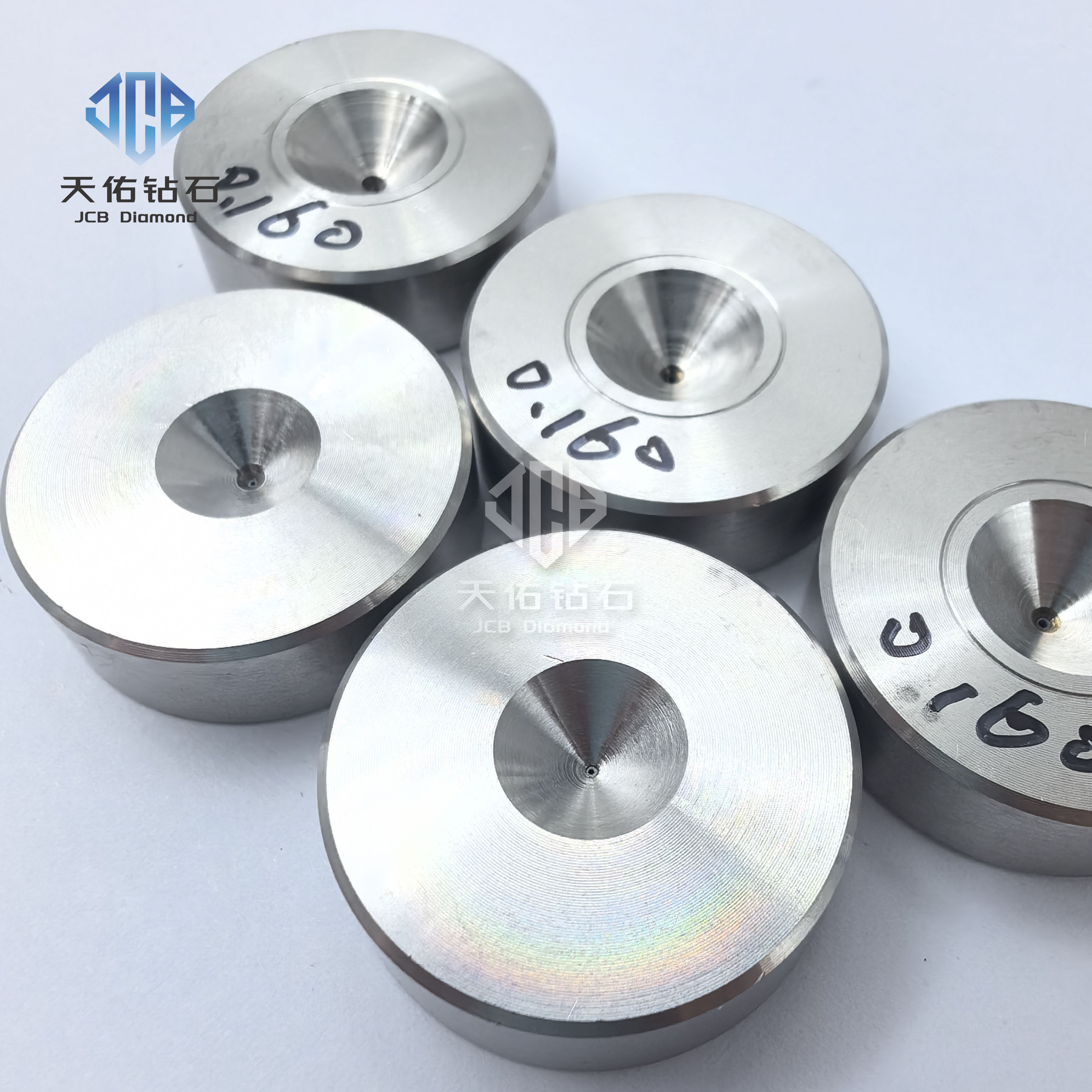 Фильера из природного алмаза для волочения проволоки 25x8 мм, диаметр отверстия 0,165 мм.