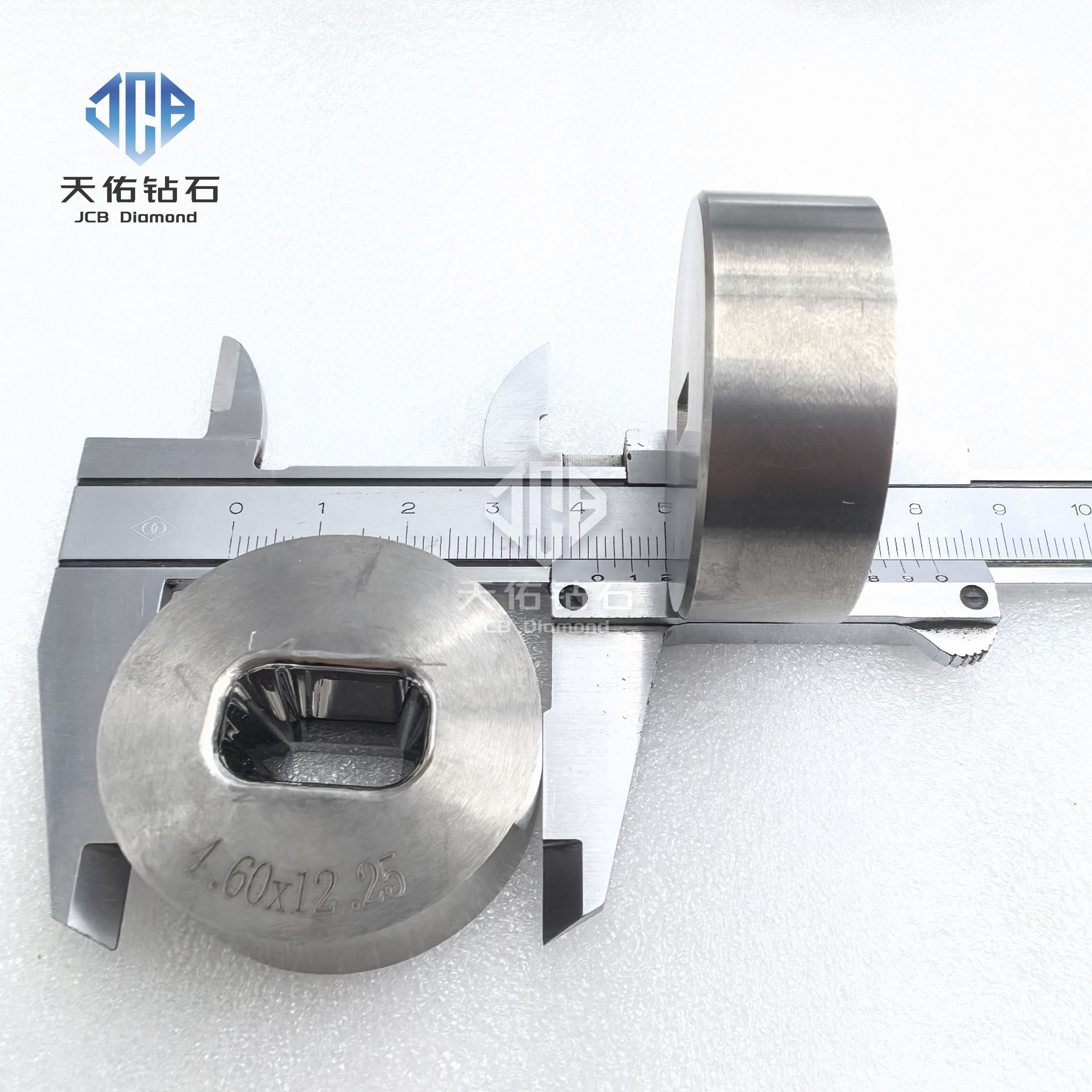 Нестандартная матрица для пробивки отверстий 4,60*12,25MM