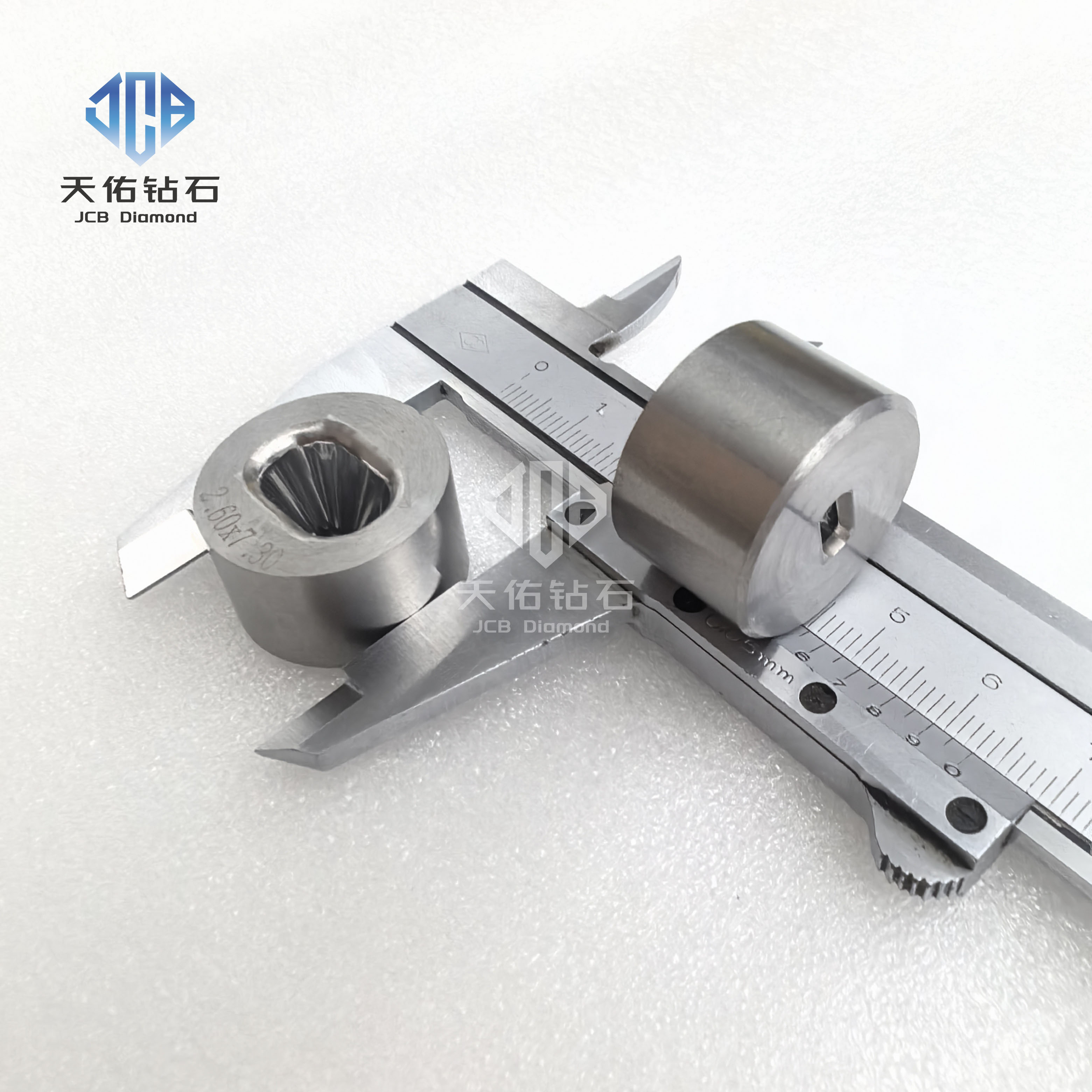 Нестандартная матрица для пробивки отверстий 2.6*7.3MM