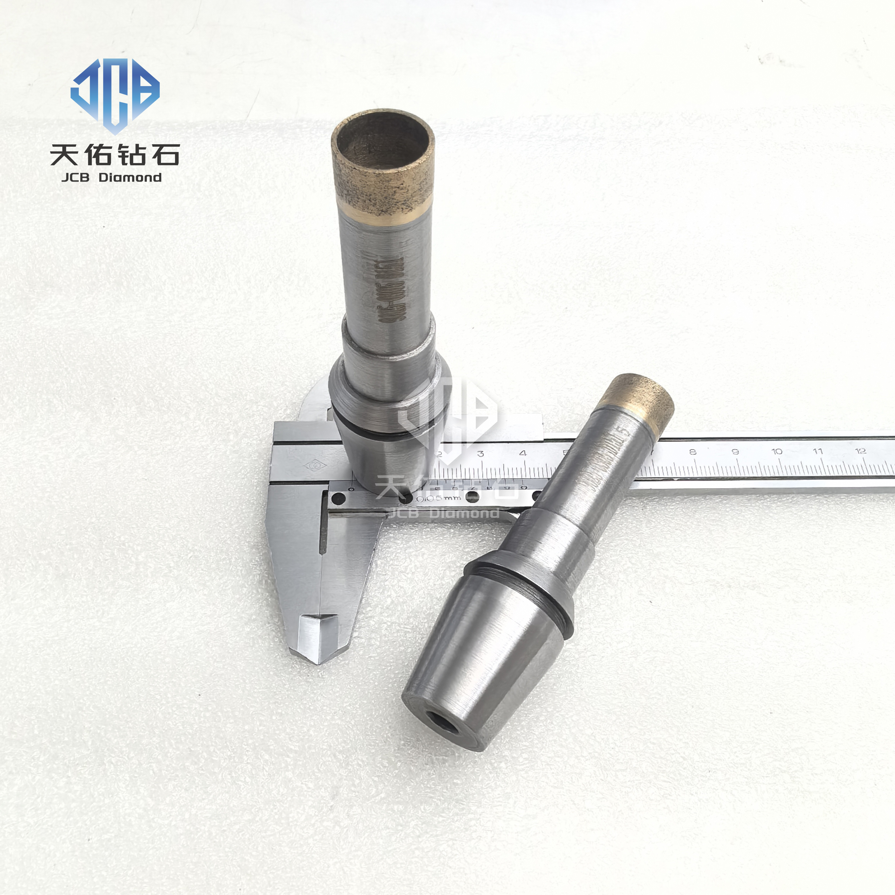 Алмазные спеченные сверла 9052-0305 D151